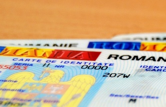 VIDEO. Noua Carte Electronică de Identitate devine disponibilă în România. Se va emite începând cu 20 martie, în judeţul Cluj