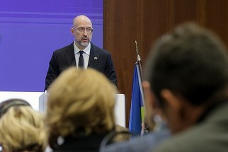 Premierul Ucrainei spune că două dintre cele trei documente semnate cu SUA în legătură cu mineralele nu vor necesita ratificarea parlamentului