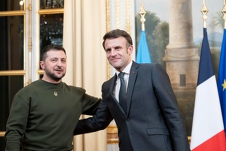 Franţa discută cu Marea Britanie despre trimiterea de militari în sprijinul Kievului. Macron vorbeşte despre o „amprentă strategică” a ţărilor partenere: „Cheia e să avem trupe în Ucraina”