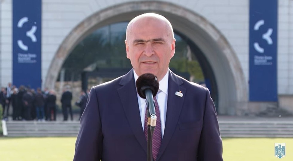 Bolojan a anunţat cu cine votează: Mă gândesc la România stabilă, la România onestă, la România care munceşte şi la România care înţelege că un slogan nu ţine loc nici de investiţii, nici de soluţii