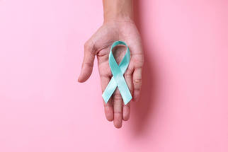 Cancerul ovarian – o boală tăcută şi letală: 1.800 de românce diagnosticate anual, două treimi nu supravieţuiesc