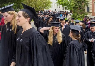 Ambasada României la Washington urmăreşte îndeaproape evoluţiile generate de decizia Administraţiei SUA de a revoca certificarea programului Harvard pentru studenţi internaţionali