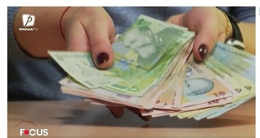 VIDEO. Ratele la locuinţe vor exploda de la 1 octombrie. Cu cât vor plăti mai mult cei care şi-au făcut credit pentru casă