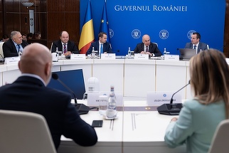 Bolojan a discutat cu reprezentanţii retailerilor despre promovarea produselor româneşti şi plafonarea preţurilor
