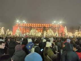 A treia zi de proteste în Bucureşti după dezvăluirile Recorder: peste 500 de magistraţi îşi declară public sprijinul pentru Beşu şi Moroşanu