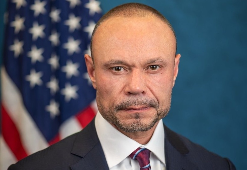 Numărul doi al FBI demisionează şi se întoarce la podcastul care l-a făcut celebru