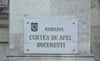 CAB a amânat decizia în cazul cererilor de suspendare a actelor prin care au fost numiţi judecătorii CCR Mihai Busuioc şi Dacian Dragoş