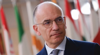 Trei prim-miniştri, înalţi oficiali europeni, miniştri şi lideri de business discută viitorul şi securitatea Europei la Bucureşti, la Economist Romania Government Roundtable