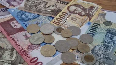 Forintul, moneda naţională din Ungaria, apreciere spectaculoasă după victoria lui Peter Magyar