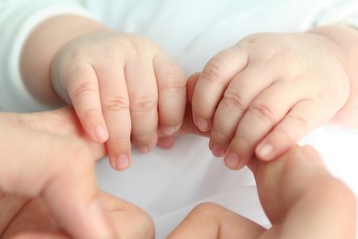 USR propune simplificarea accesului la informaţiile despre părinţii biologici pentru persoanele adoptate. „Este dreptul fiecărei persoane de a-şi înţelege propria poveste”