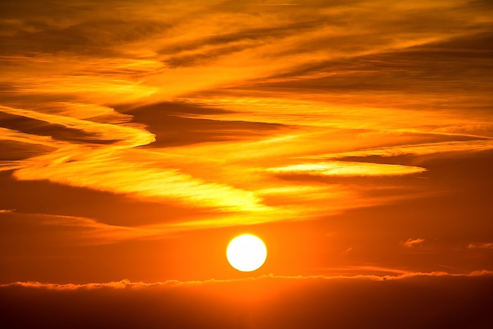 Cum va fi vremea în următoarele patru săptămâni în România. Meteorologii anunţă temperaturi ridicate, dar şi o răcire bruscă la final de mai