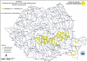 Cod galben de inundaţii pe râuri din 14 judeţe. Hidrologii avertizează asupra viiturilor şi creşterilor de debite
