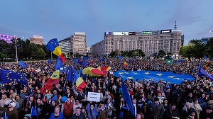 Protest pentru democraţie în Piaţa Victoriei. Mai multe organizaţii civice anunţă o mobilizare vineri seară