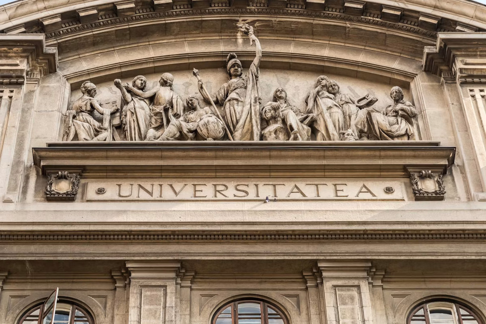 A început admiterea la Universitatea din Bucureşti. Peste 20.000 de locuri sunt disponibile în această vară