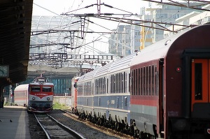 Haos pe calea ferată după vijeliile din ultimele ore. Trenurile circulă cu întârzieri uriaşe în toată ţara