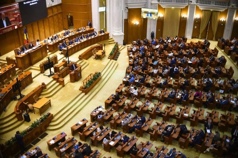 SONDAJ. Criza politică a schimbat clasamentul încrederii în lideri. Cine conduce acum topul