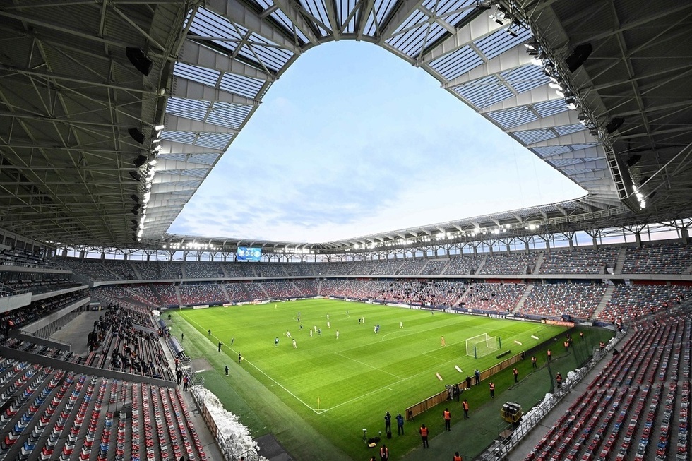 România se bate cu Franţa, Italia, Serbia şi Turcia pentru a organiza a doua finală UEFA Europa League, în 2028 sau 2029. Bolojan declară organizarea de interes public