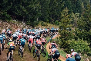 Auchan susţine viitorii campioni ai ciclismului european la Cheile Grădiştei, gazda Campionatului European de MTB pentru Tineret
