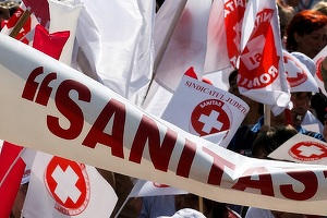 Sindicatele din sănătate resping noua lege a salarizării şi pregătesc proteste. „Vor continua procedurile pentru declararea grevei”