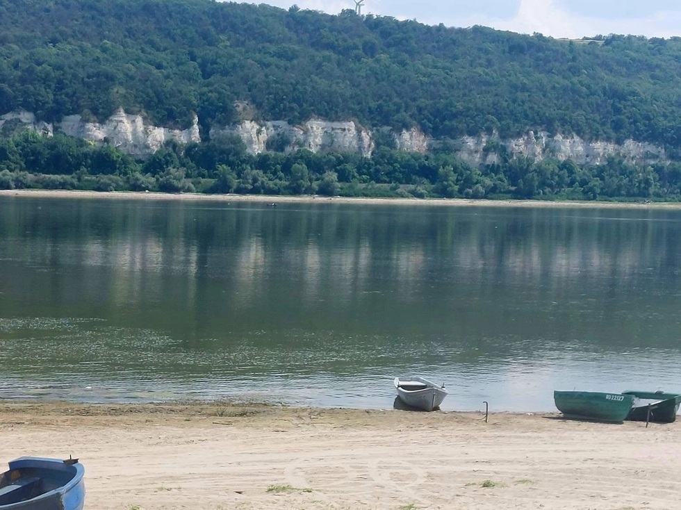 Dunărea a ajuns la cel mai scăzut nivel din ultimii 30 de ani. Hidrologii avertizează: „Debitul este de trei ori mai mic decât normalul lunii iulie”