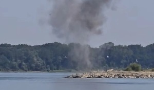 Autorităţile au detonat stânca Pârjoaia pentru a salva debitul Dunării. Primele rezultate sunt aşteptate în următoarele zile