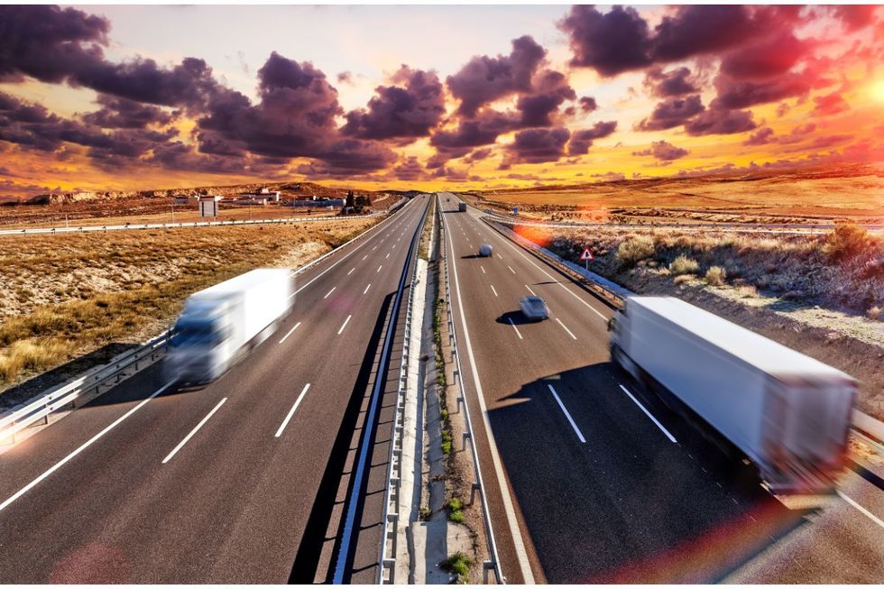 România introduce un nou sistem de taxare rutieră. Ce se schimbă pentru transportatorii de marfă