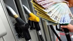 Nicuşor Dan a promulgat legea care plafonează preţul motorinei şi prelungeşte TVA-ul redus la locuinţe