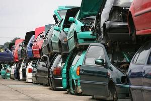 UE schimbă regulile pentru maşinile scoase din uz. Ce se întâmplă cu vehiculele care nu mai pot circula pe drumurile europene