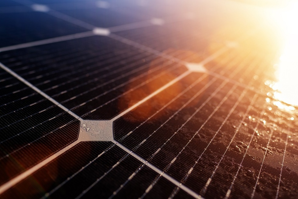 Investiţie de 120 de milioane de euro pentru energia verde din România. BERD finanţează un parc solar uriaş şi un sistem de baterii