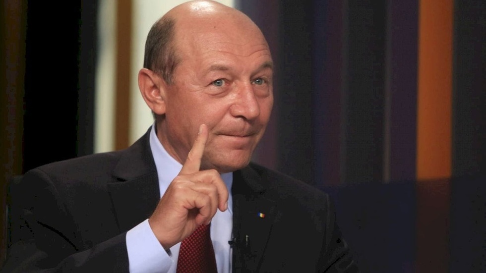 Băsescu îl consideră vinovat pe Nicuşor Dan pentru eşecul privind Legea salarizării: „Marea problemă pe care o avem este la domnul preşedinte”