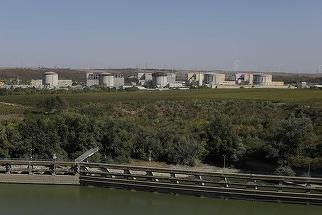 Dunărea scade din nou. Plan de urgenţă pentru Cernavodă: nave, barje, hidrobaraje şi pompe de mare capacitate