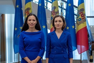 Mirabela Grădinaru şi Maia Sandu, împreună la o conferinţă despre siguranţa online. „Este responsabilitatea noastră să îi protejăm în egală măsură”
