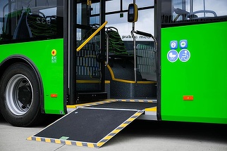 România a depăşit ţintele PNRR pentru transportul verde. Peste 1.100 de vehicule nepoluante şi mai mult de 5.200 de puncte de încărcare, raportate la nivel naţional