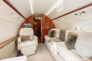Scandalul avionului privat spre Mykonos ajunge la Inspecţia Judiciară. Sunt verificaţi judecători aflaţi la bord