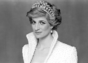 Fratele Prinţesei Diana, acuzaţii serioase la adresa Regelui Charles. Cum s-ar fi purtat suveranul după moartea Dianei