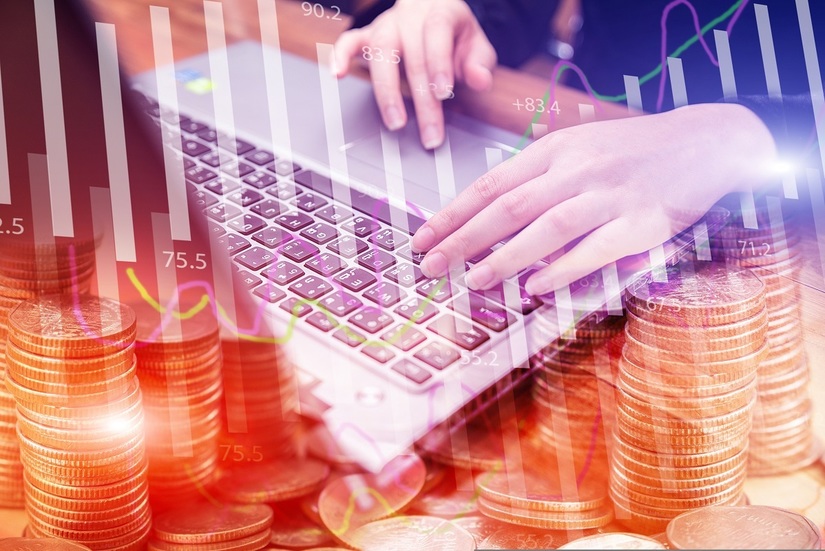 Fitch avertizează România că timpul pentru evitarea retrogradării se scurtează. Ratingul „junk”, tot mai aproape