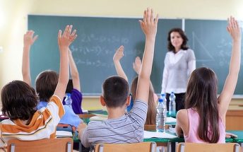 Ministrul Educaţiei explică dezastrul PISA, dar păstrează „Şcoala Altfel”
