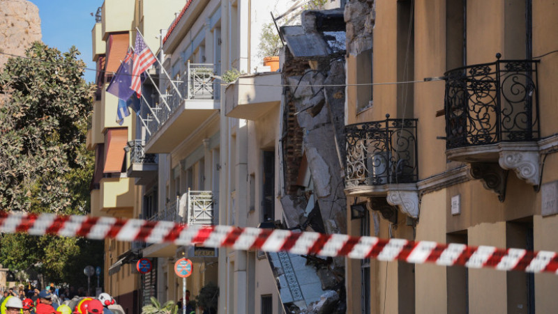 Clădire prăbuşită la Atena, în urma unei explozii aproape de Acropole. MAE anunţă că nu sunt cetăţeni români afectaţi