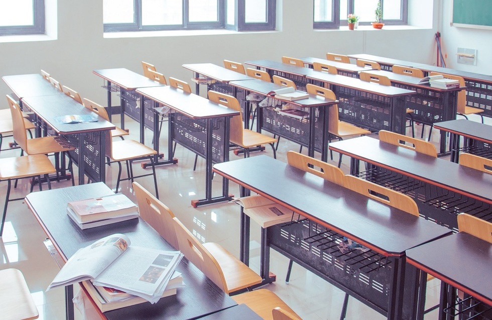 1,21 miliarde de lei pentru prevenirea abandonului şcolar şi a analfabetismului funcţional. Programul vizează 50.000 de elevi din ciclul primar