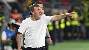 Mesajul lui Gheorghe Hagi după ce naţionala a fost învinsă de Bosnia: „Cu mine, fără mine, România trebuie să facă rezultate”