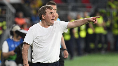 Mesajul lui Gheorghe Hagi după ce naţionala a fost învinsă de Bosnia: „Cu mine, fără mine, România trebuie să facă rezultate”