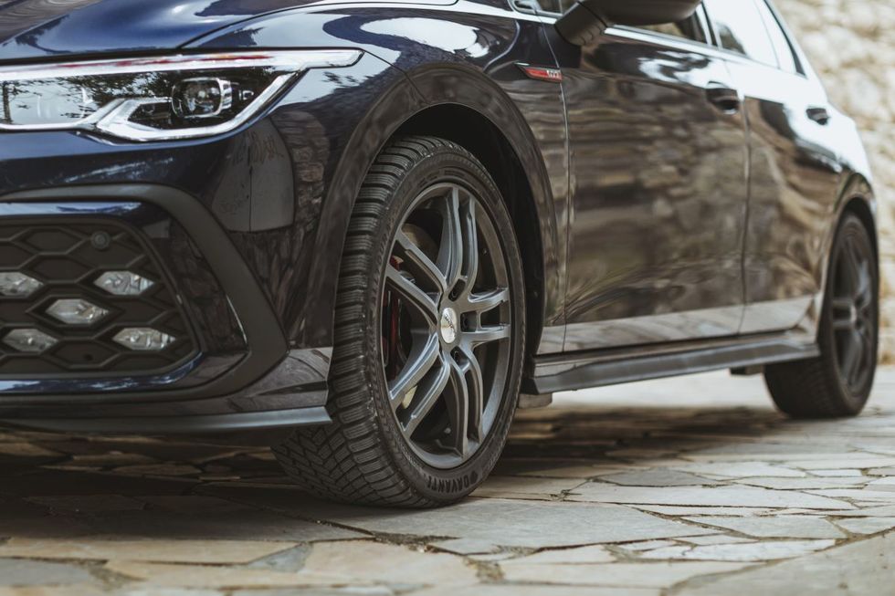 Cum ştiţi când aveţi nevoie de o verificare a geometriei direcţiei