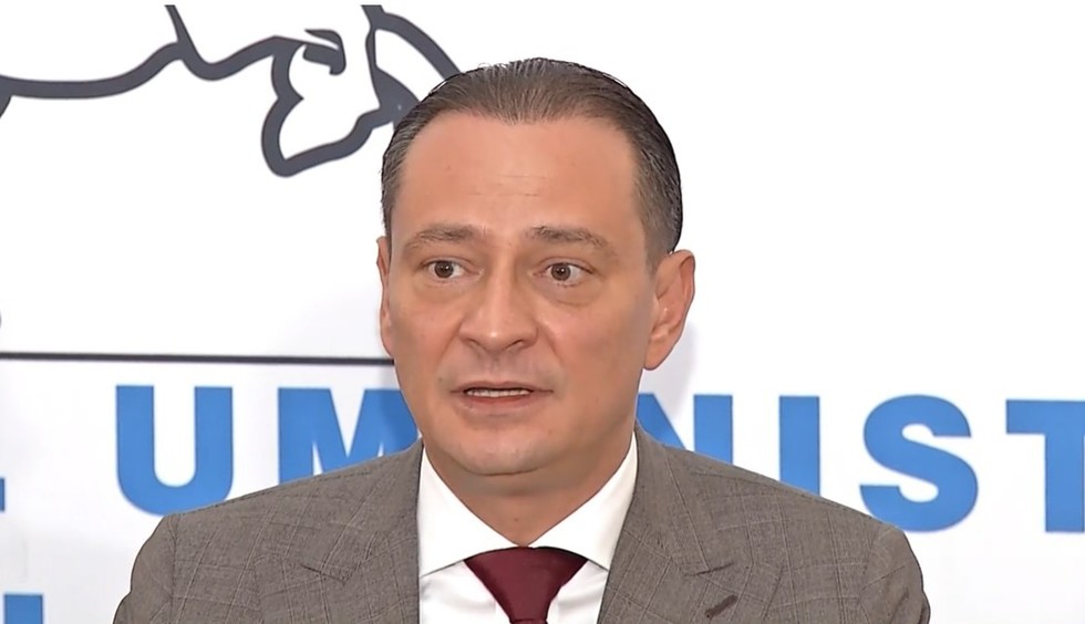 VIDEO. Daniel Băluţă provoacă contracandidaţii la referendum în Sectorul 4: „Să îi întrebăm pe oameni dacă e bine ce s-a întâmplat” / "Fiica mea îmi dă puterea să merg înainte"