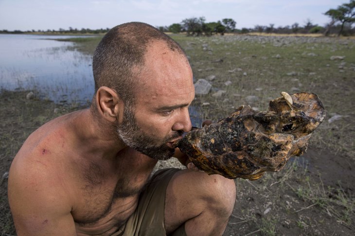 Ed Stafford revine pe Discovery Channel cu sezonul doi din emisiunea Supravietuire extremă