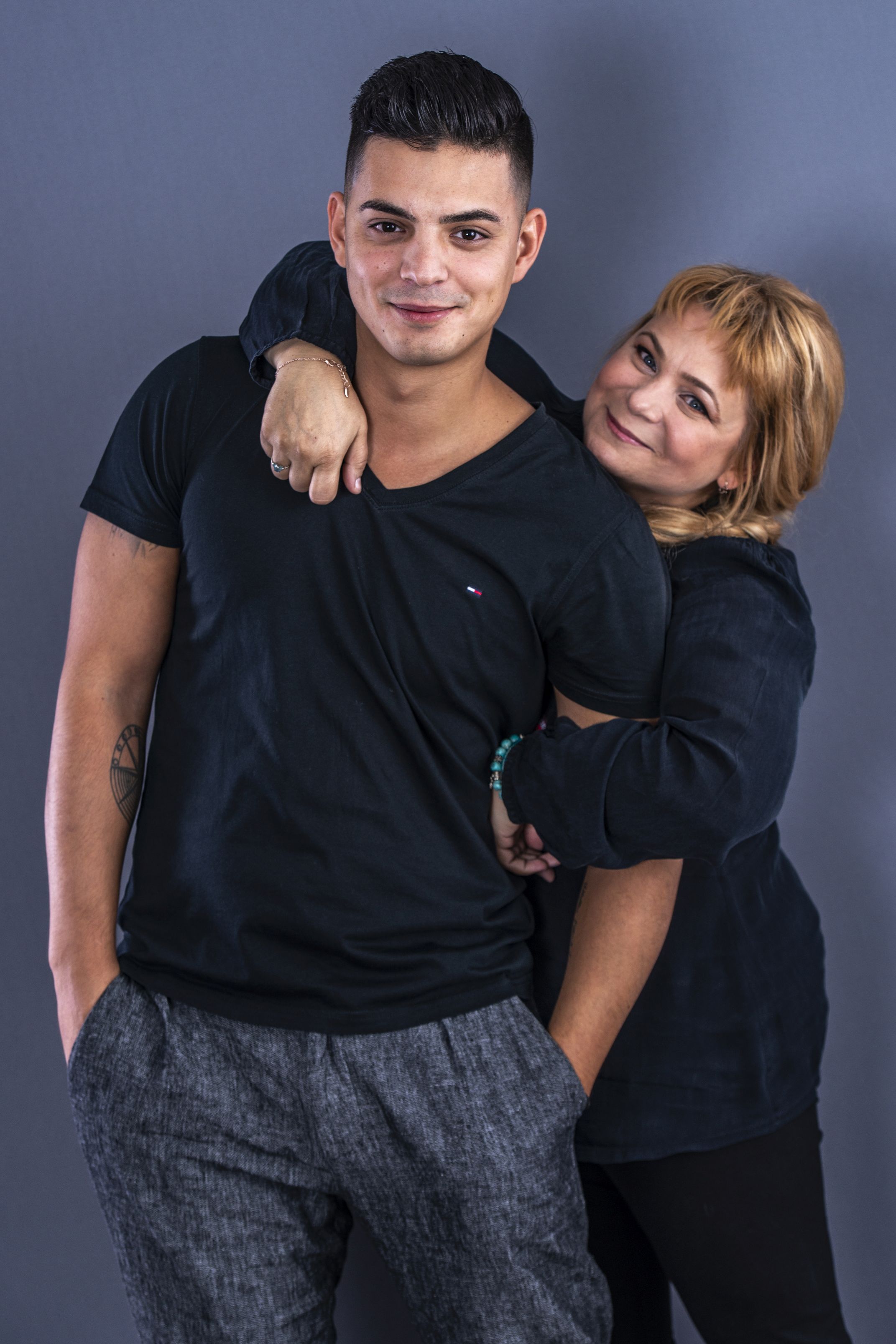 Anca Sigartău şi fiul ei, Sofian Abaab