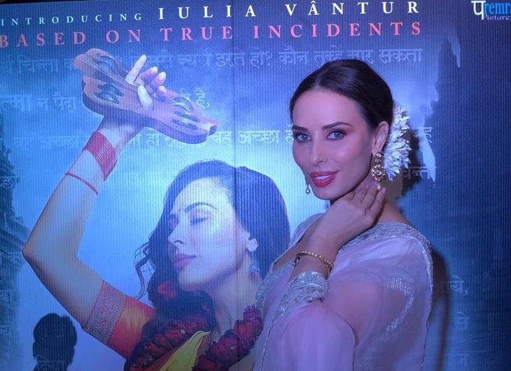 FOTO. Iulia Vântur a debutat la Bollywood. În sfârşit