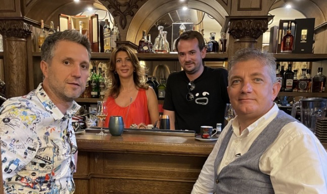 Andi Moisescu, Mugur Mihăescu şi Cove, printre invitaţii unui nou show Pro TV. Online
