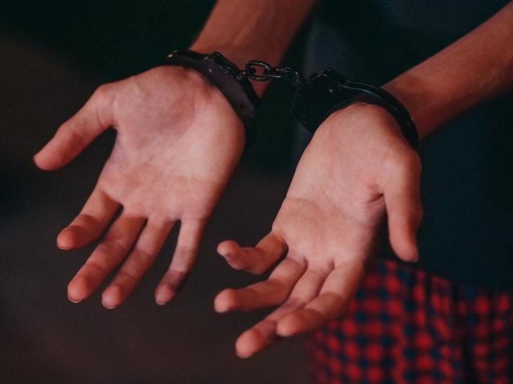 Patru jurnalişti ai unei reviste studenţeşti au fost pedepsiţi pentru că „au instigat“ tinerii să manifeste împotriva Kremlinului. Sursa foto: Pexels