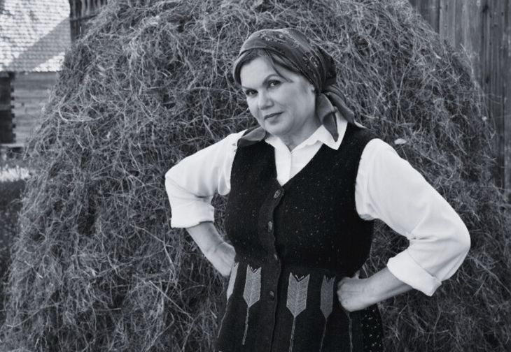 IN MEMORIAM. Povestea Coanei Chiva - Nataşa Raab şi a sloganului acum popular "Prea bun, prea ca la ţară!" Cum era actriţa la filmări? Stela Popescu era şi ea "în cărţi" pentru rolul din reclamă