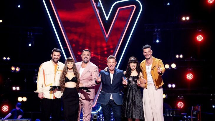 Smiley, Theo Rose, Horia Brenciu, Pavel Bartoş, Irina Rimes şi Tudor Chirilă / foto: Pro TV